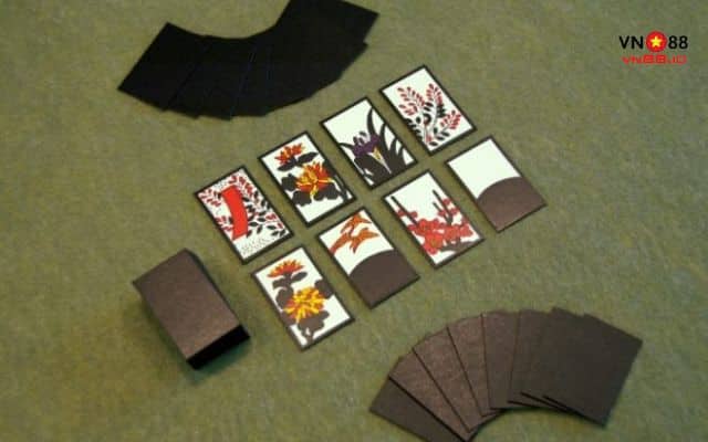 Trẻ em Nhật thích tham gia chơi bài Iroha Karuta