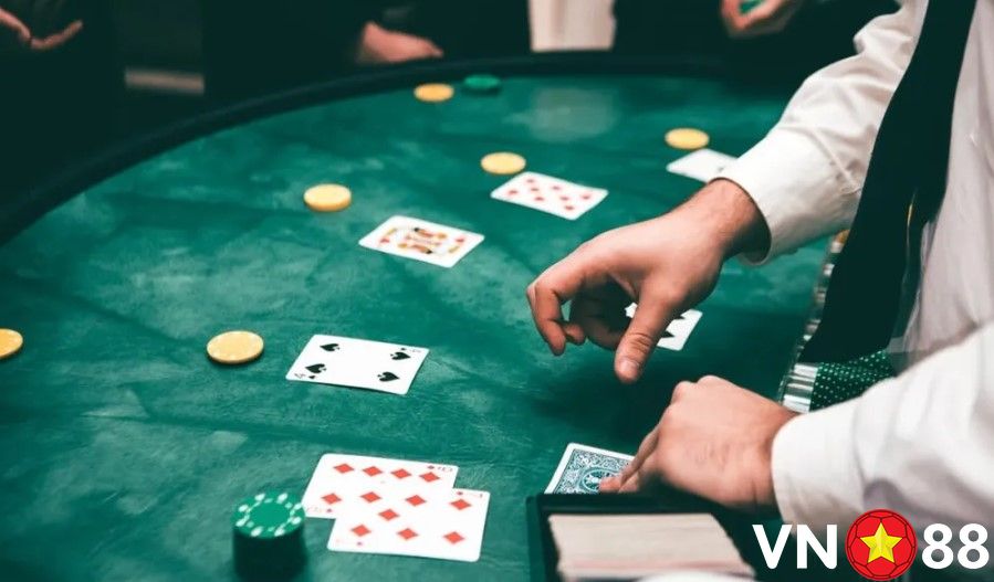 Nên chơi blackjack online tại VN88